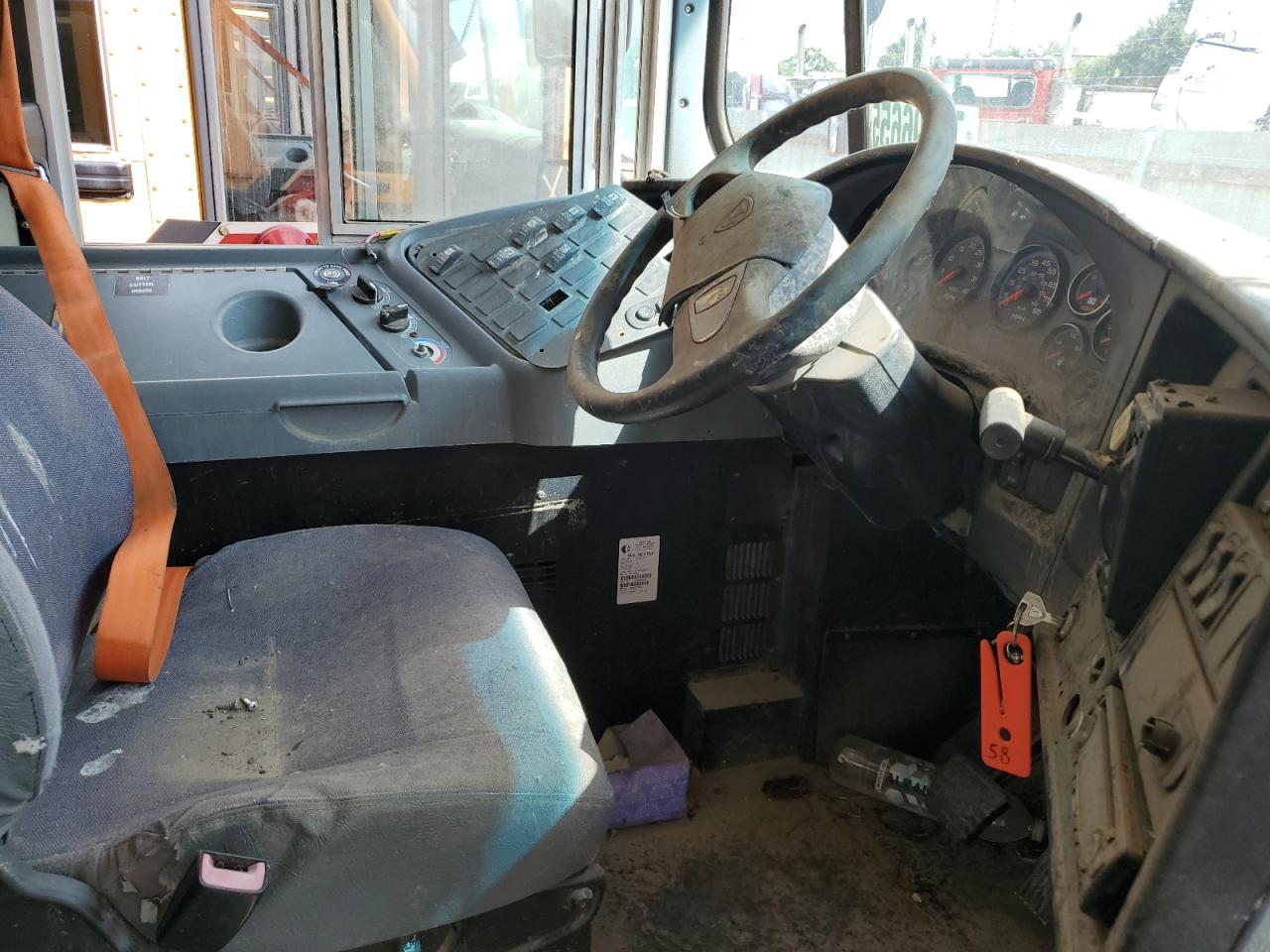 2013 Ic Ce series VIN 4DRBUSKN4DB301118 photo 5