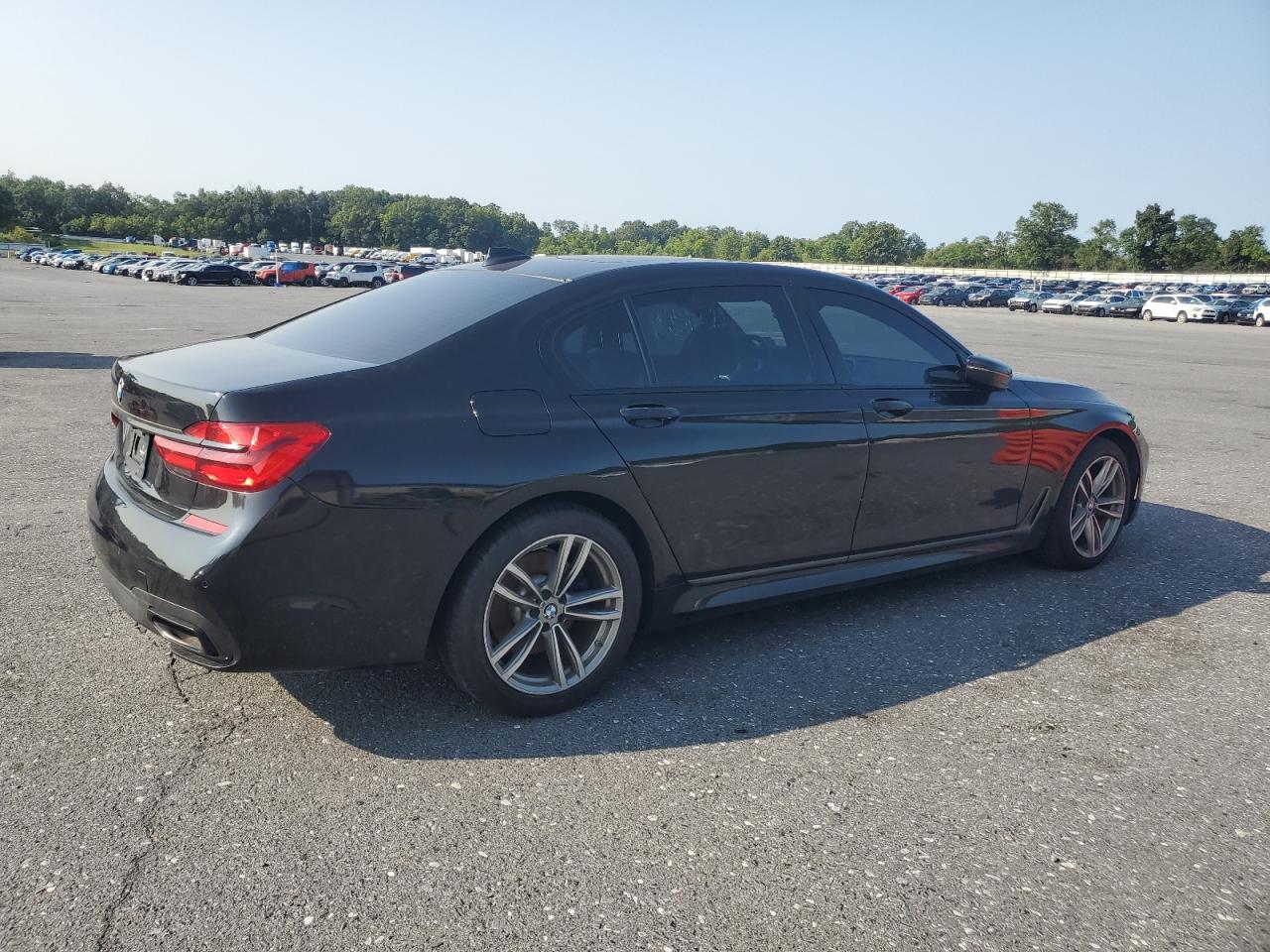 2019 BMW 7 series VIN WBA7E4C50KGV28708 photo 3