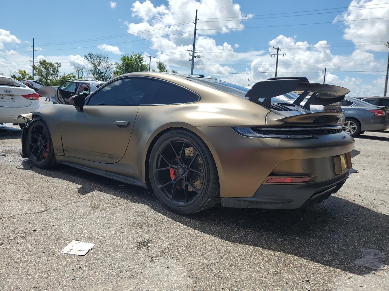 2022 Porsche 911 VIN WP0AC2A99NS271025 photo 2