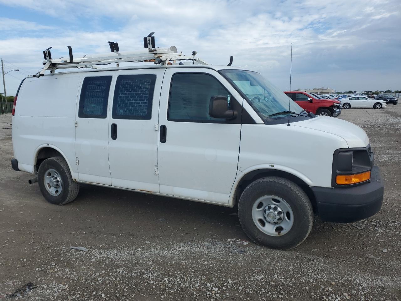 2013 CHEV Express VIN 1GCWGFCA3D1194391 photo 4