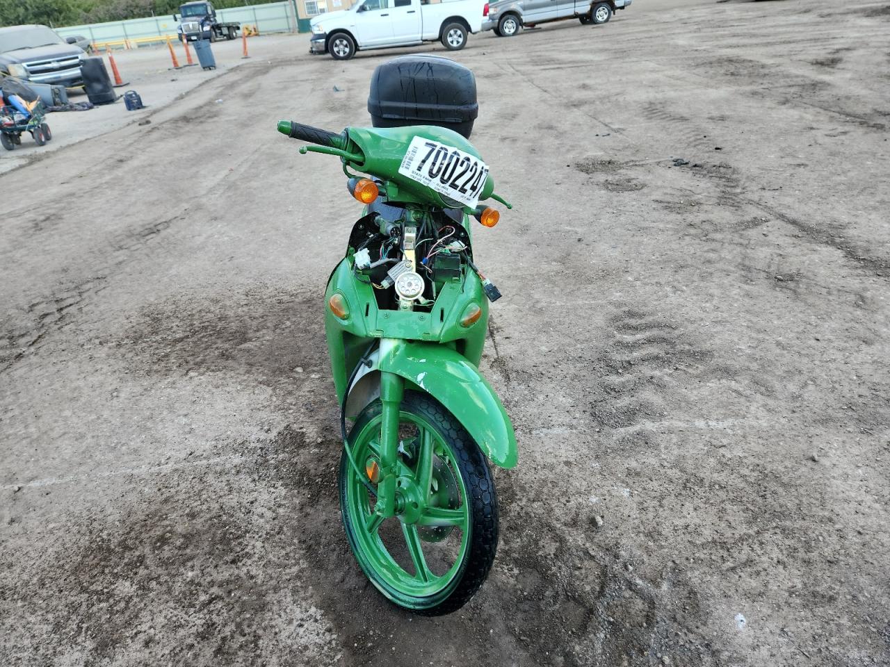 2008 KYMCO Scooter VIN RFBB1A04X8B520286 photo 2