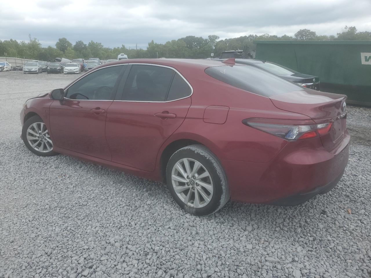 2022 Toyota Camry VIN 4T1R11AKXNU668927 photo 2