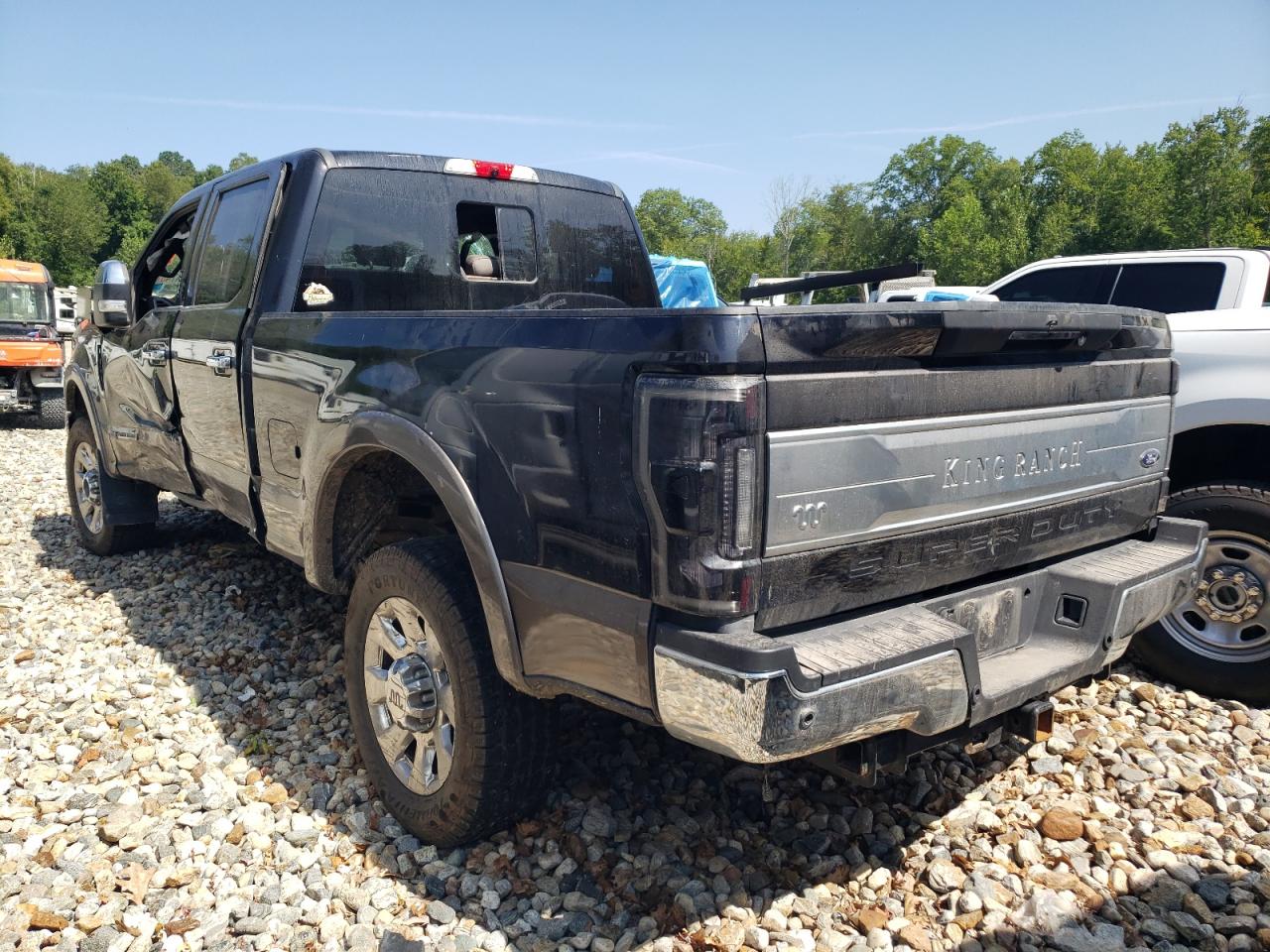 2019 Ford F350 VIN 1FT8W3BT0KEG22422 photo 2
