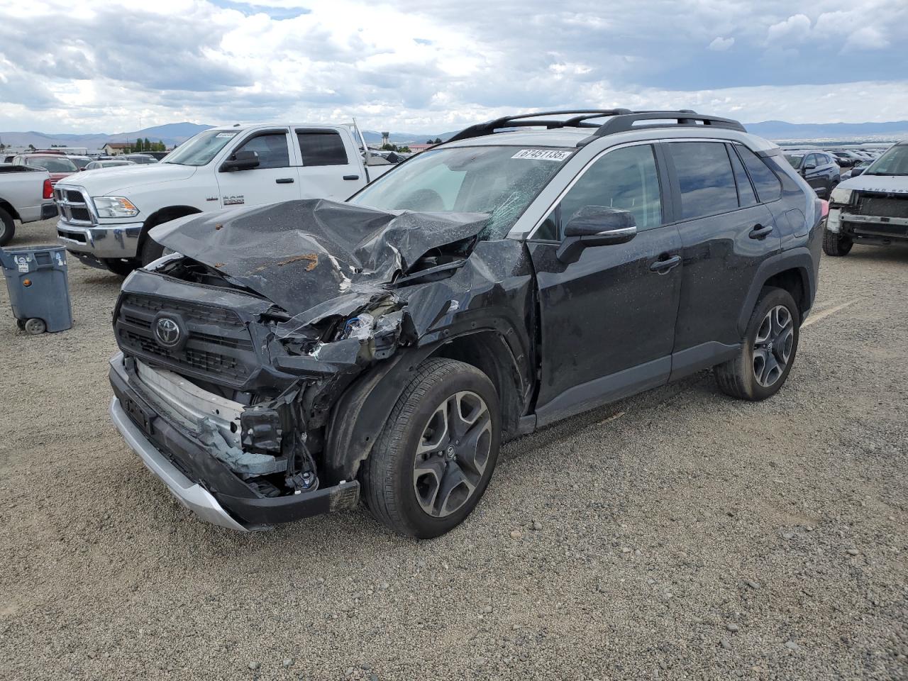 2019 Toyota Rav4 VIN 2T3J1RFV2KC027791 photo 1