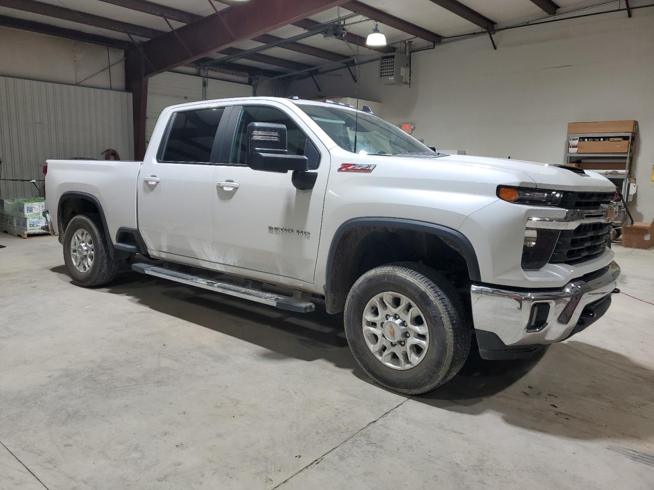 2024 Chevrolet All models VIN 1GC4YNEY0RF109025 photo 4