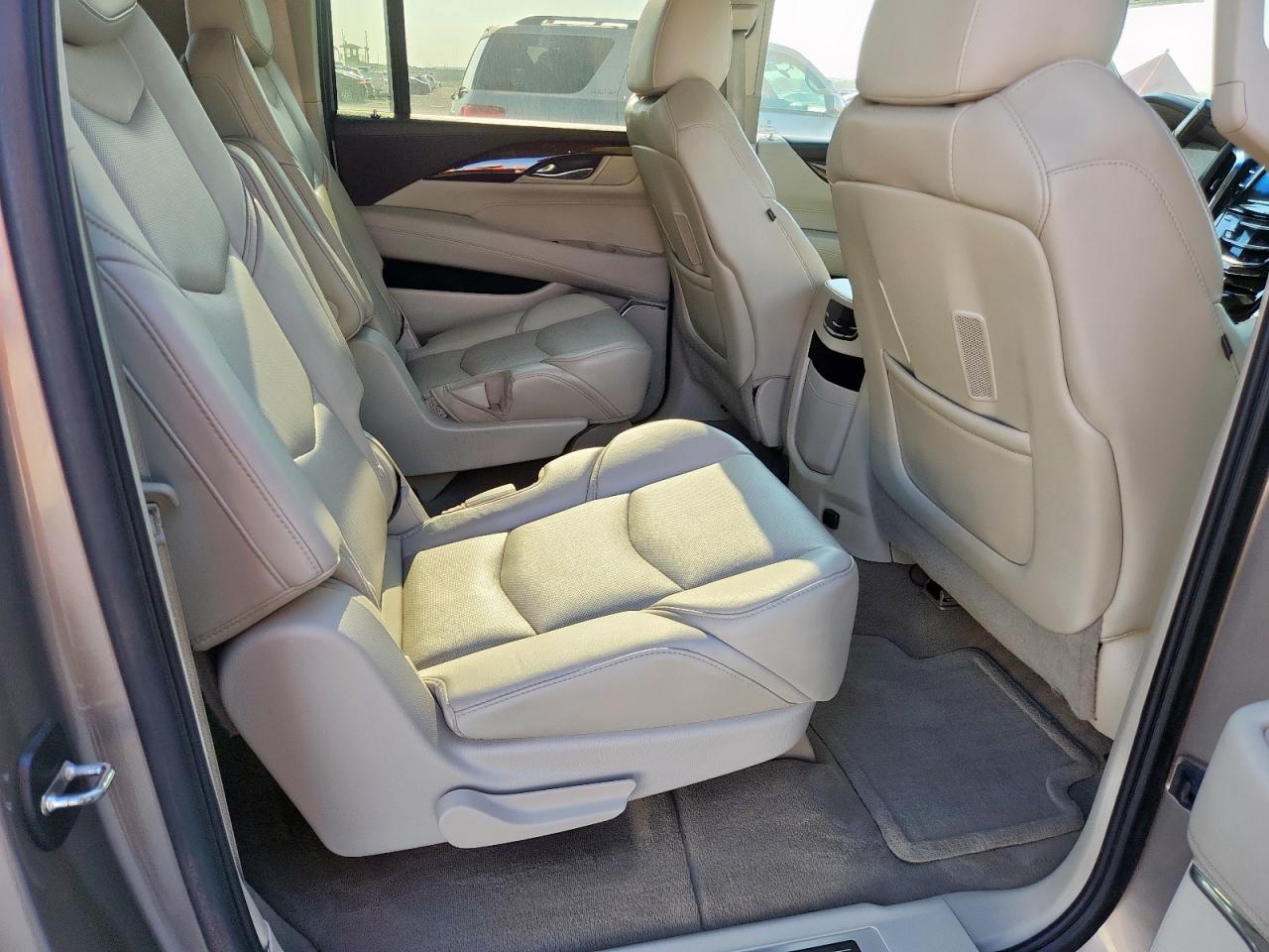 2015 Cadillac Escalade VIN 1GYS4SKJ9FR556059 photo 11