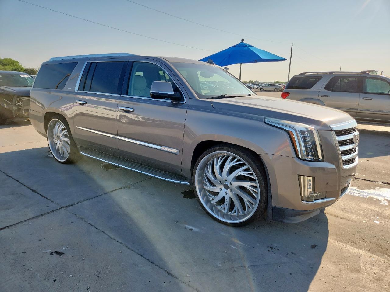 2015 Cadillac Escalade VIN 1GYS4SKJ9FR556059 photo 4