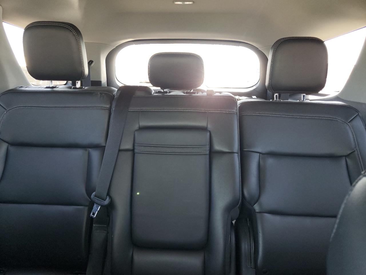 2023 Ford Explorer VIN 1FMSK8DH2PGA86605 photo 10