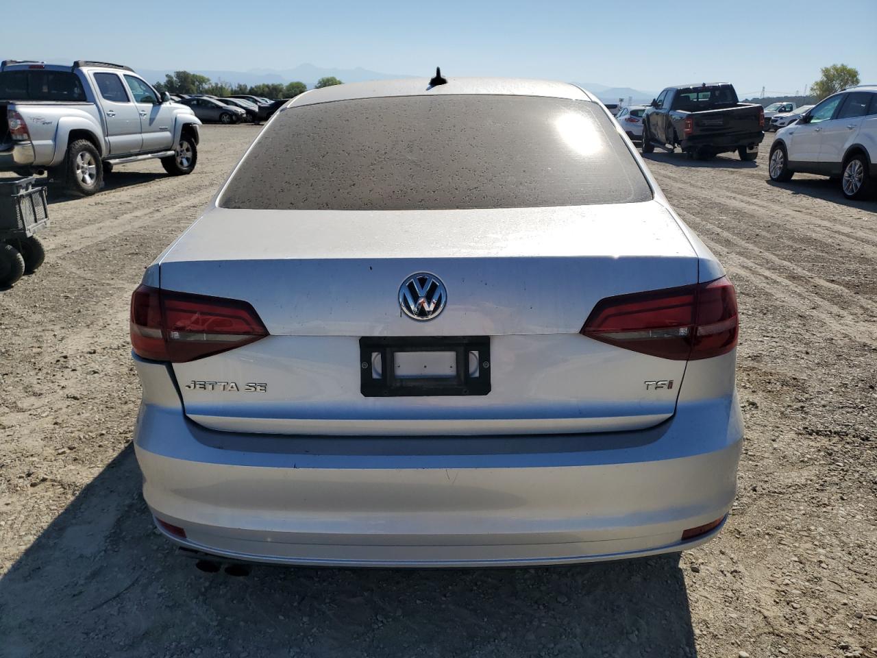 2016 Volkswagen Jetta VIN 3VWD67AJ1GM243756 photo 6