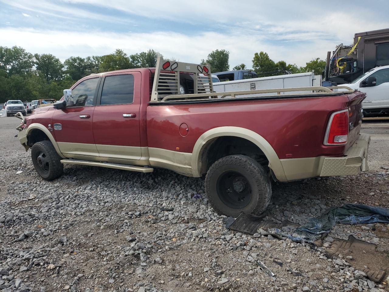 2014 Ram 3500 VIN 3C63RRKL8EG193569 photo 2