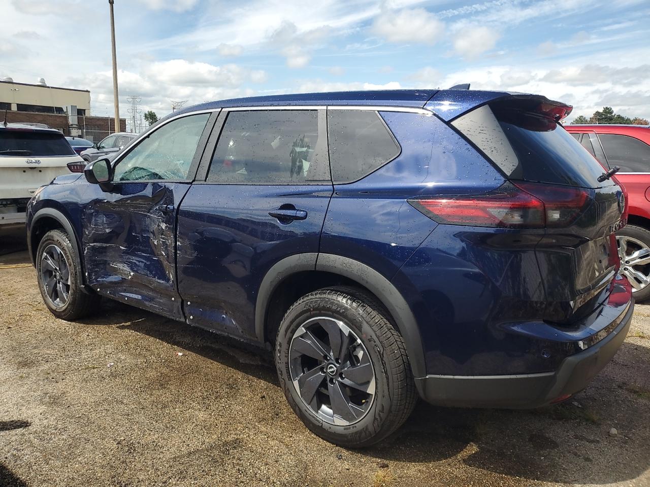 2025 NISSAN Rogue sv VIN 5N1BT3BA2SC802747 photo 2