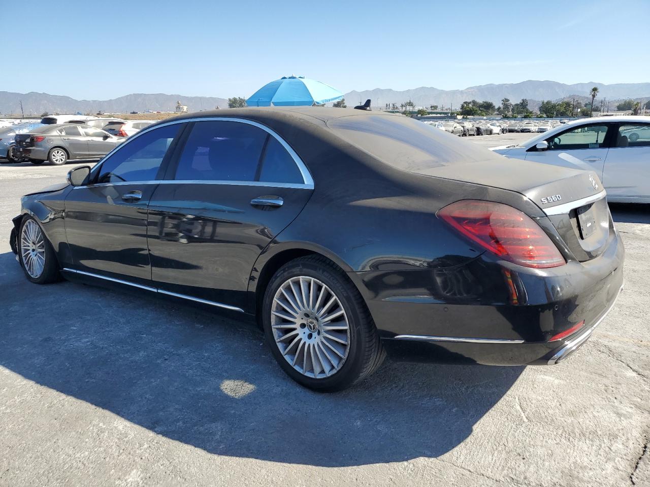 2018 Mercedes-Benz S class VIN WDDUG8DB2JA421288 photo 2