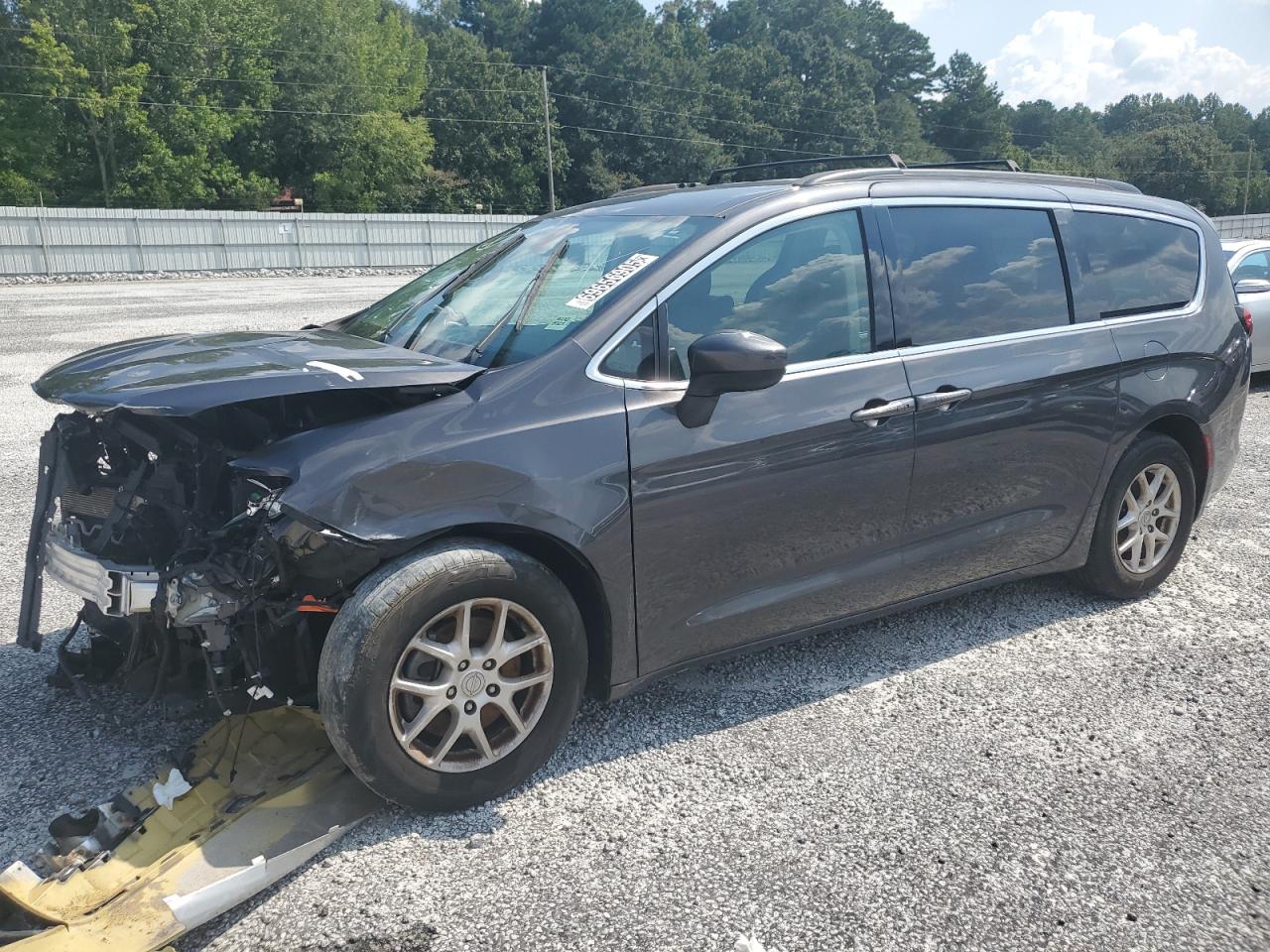 2020 Chrysler Minivan VIN 2C4RC1DG3LR176174 photo 1