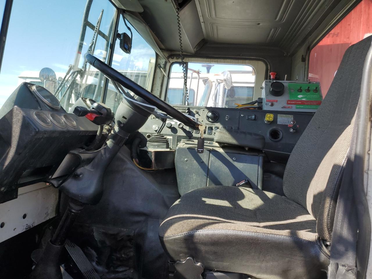 2005 MACK All models VIN 1M2K189C45M028817 photo 5