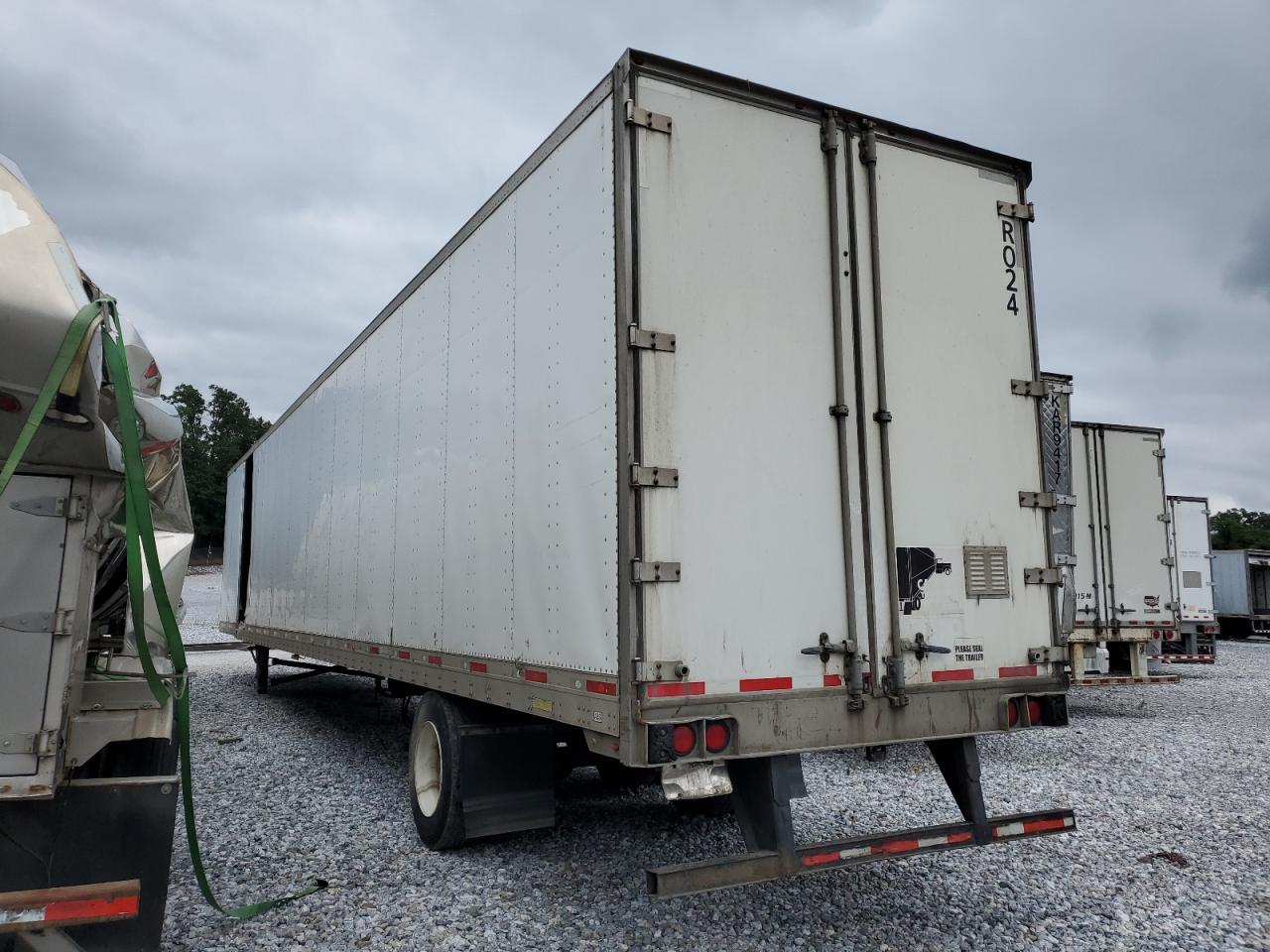 2012 UTILITY All models VIN 1UYVS2530CP365709 photo 3