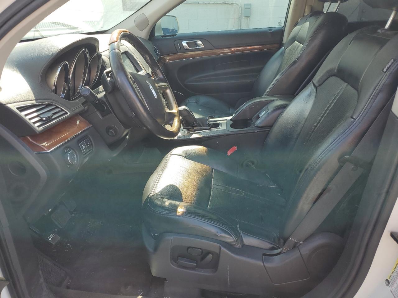 2012 Lincoln Mkt VIN 2LMHJ5AT9CBL53684 photo 7
