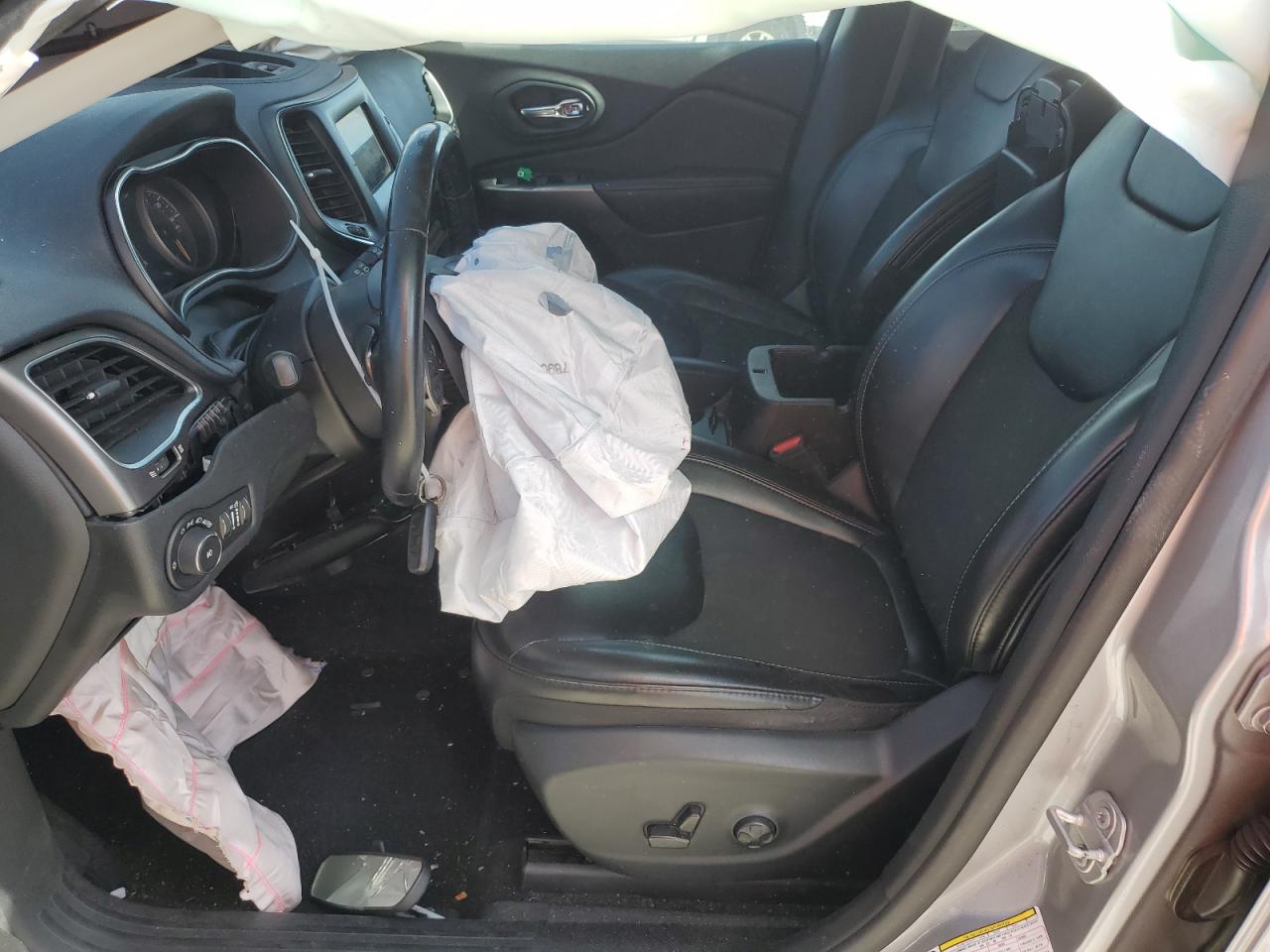 2019 Jeep Grand cher VIN 1C4PJLLB2KD318644 photo 7
