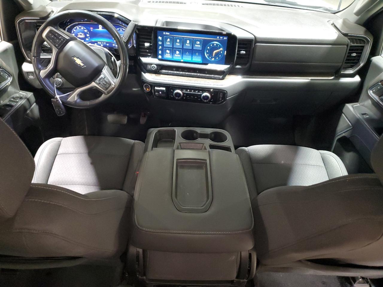 2024 Chevrolet All models VIN 1GC4YNEY0RF109025 photo 8