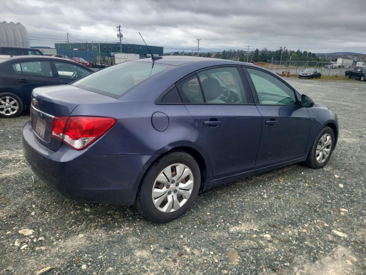 2013 CHEVROLET Cruze ls VIN 1G1PL5SH6D7330057 photo 3