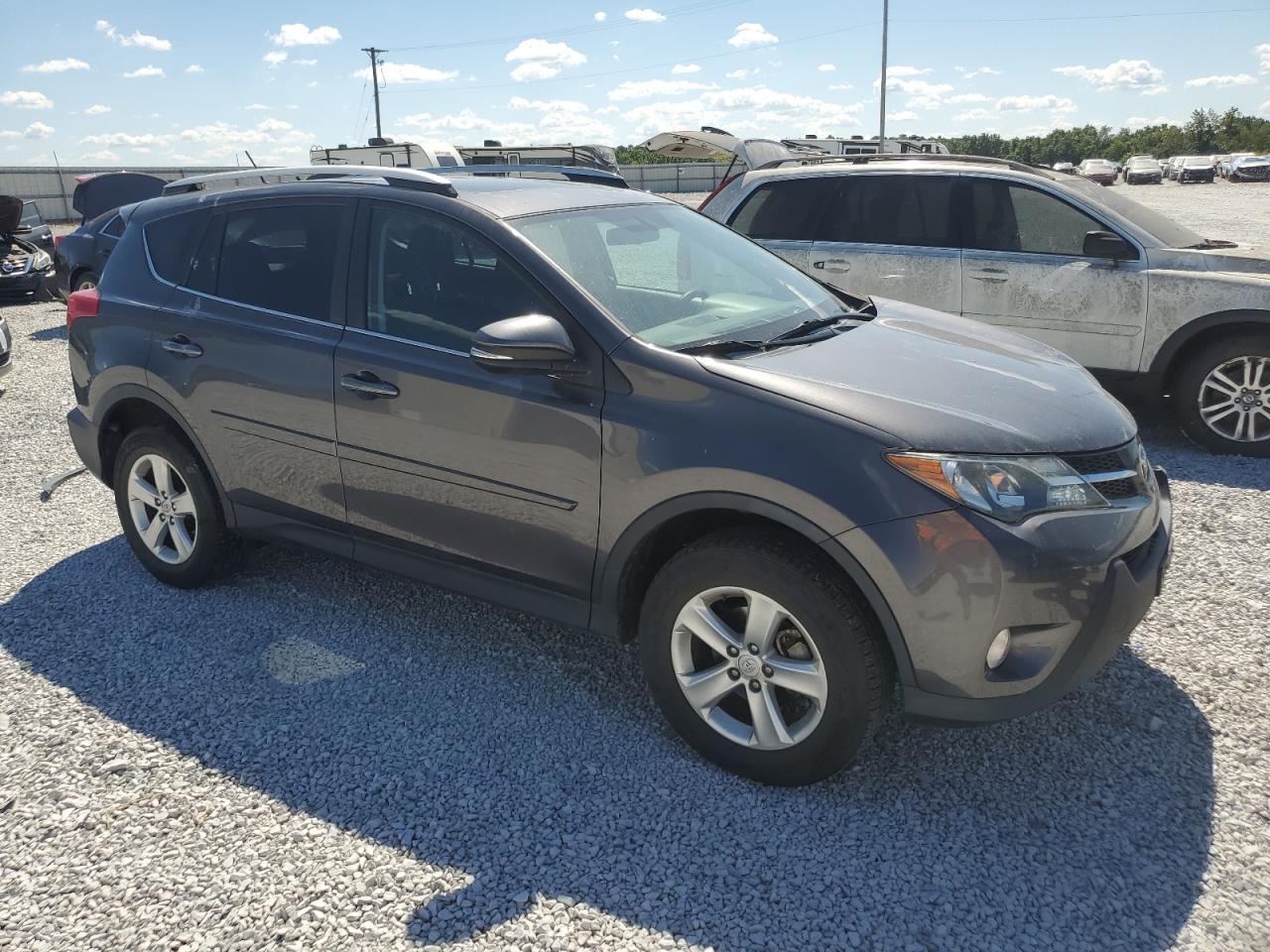 2014 Rav4 xle VIN 2T3RFREV2EW134252 photo 4