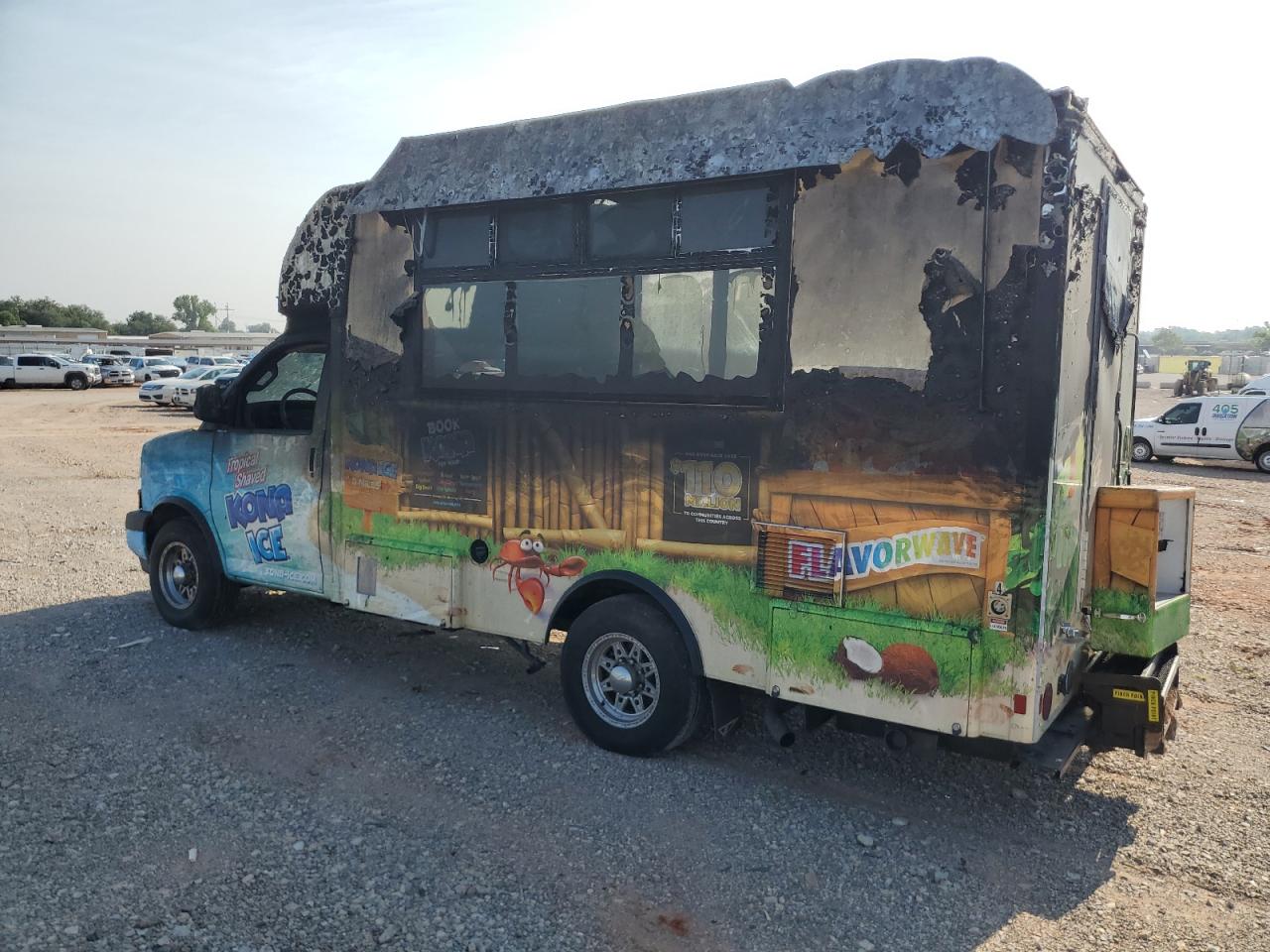 2022 GMC Savana VIN 1GD07RFPXN1164082 photo 2