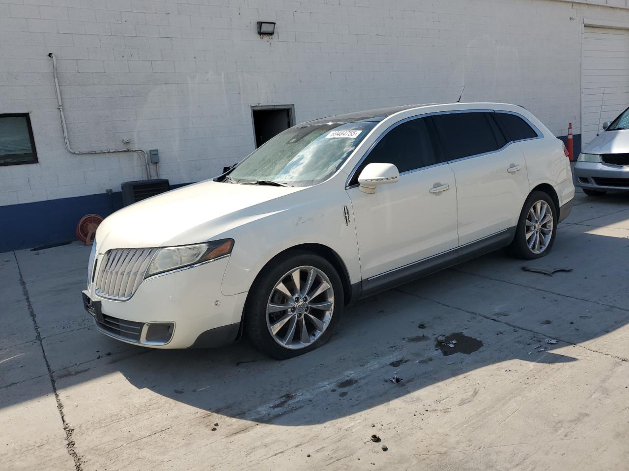 2012 Lincoln Mkt VIN 2LMHJ5AT9CBL53684 photo 1