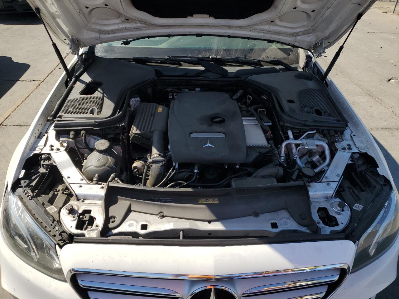 2018 Mercedes E-class VIN WDDZF4JB1JA340143 photo 11