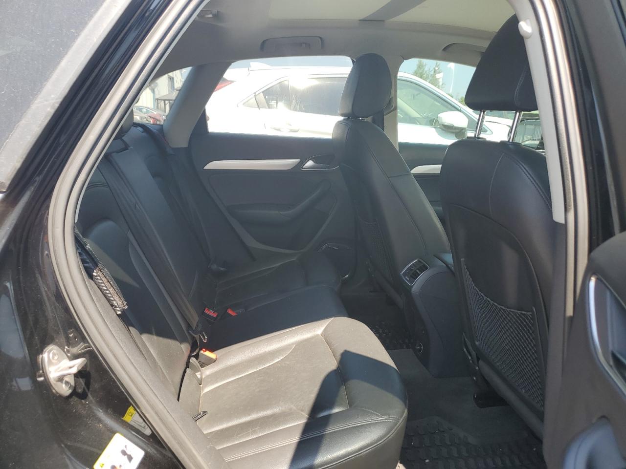 2015 AUDI Q3 VIN WA1GFEFS7FR010722 photo 11
