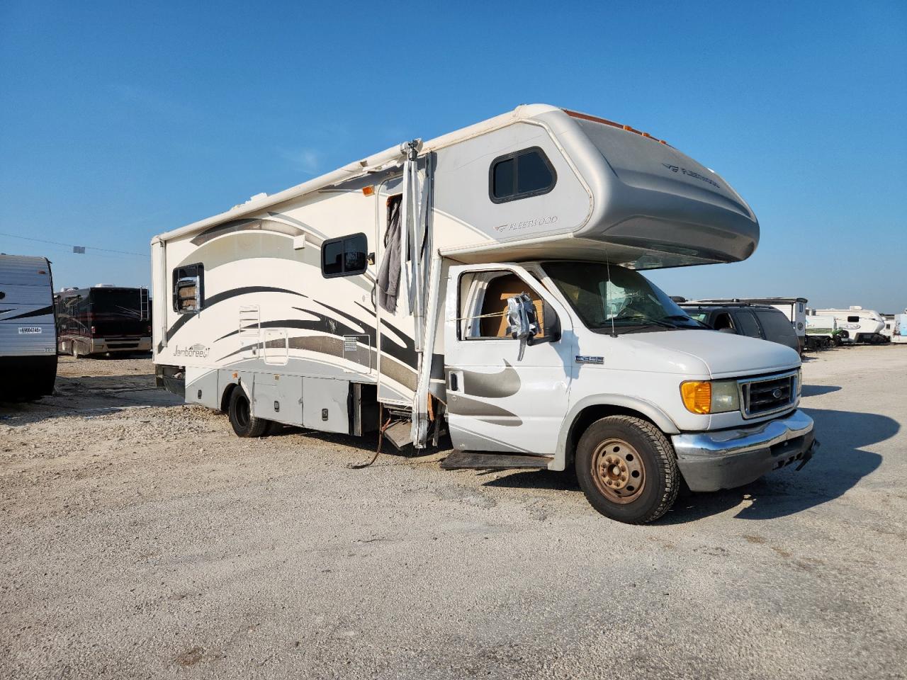 2007 Ford Econoline VIN 1FDXE45SX6HB23652 photo 1