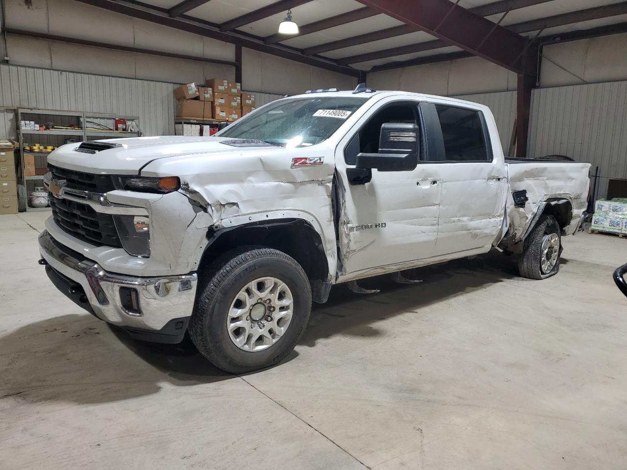 2024 Chevrolet All models VIN 1GC4YNEY0RF109025 photo 1