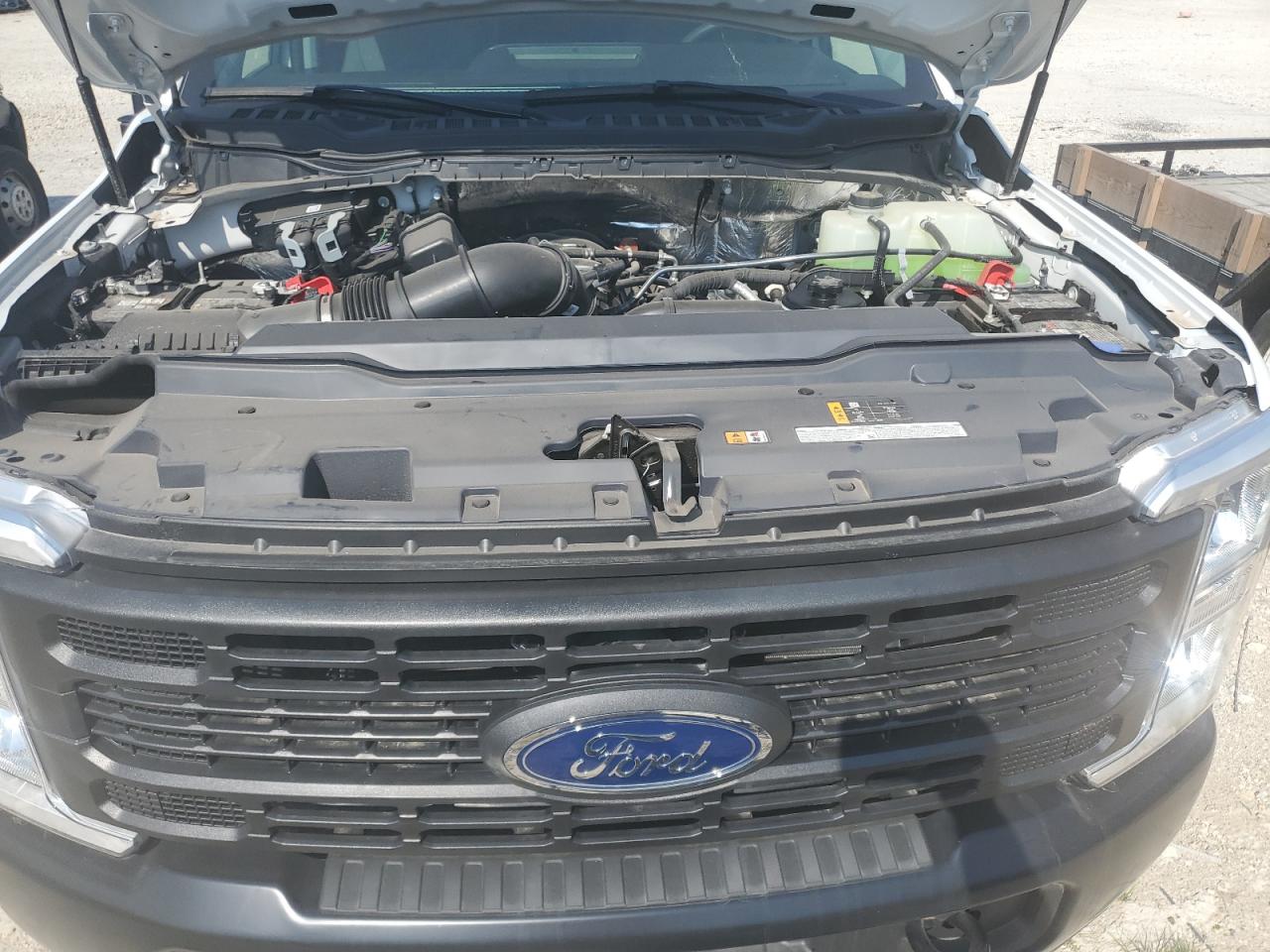 2024 Ford F550 VIN 1FD0W5HN8REF09471 photo 11