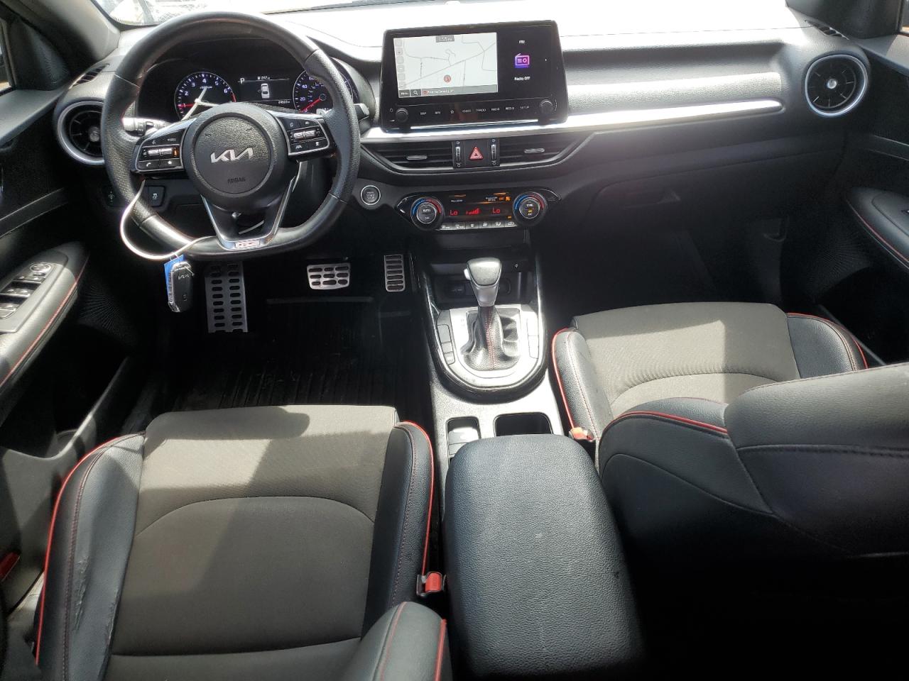 2024 Kia Forte VIN 3KPF44AC4RE753436 photo 8