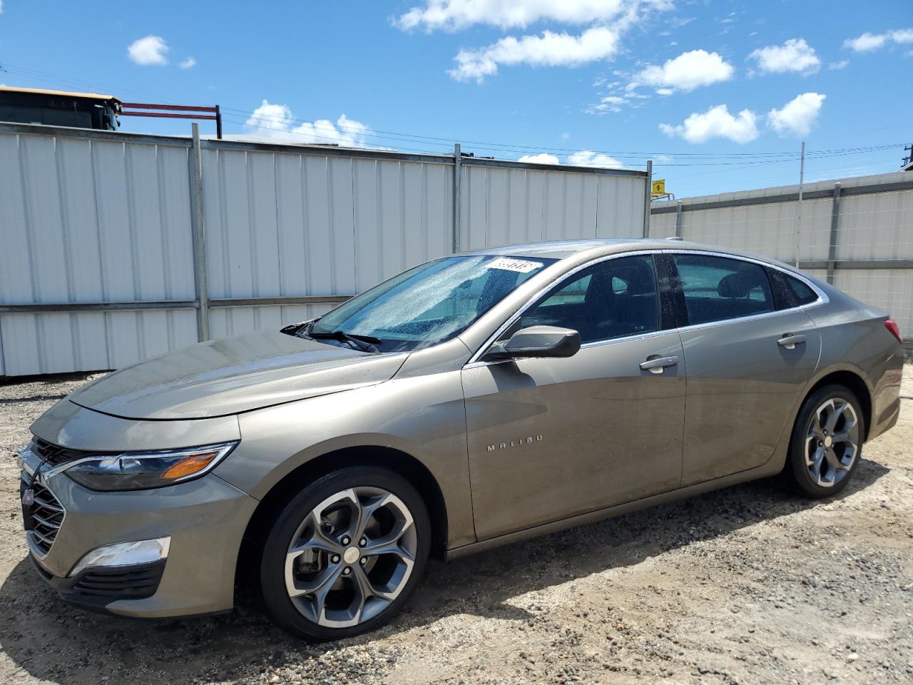 2020 Chevrolet Malibu VIN 1G1ZD5ST9LF109955 photo 1