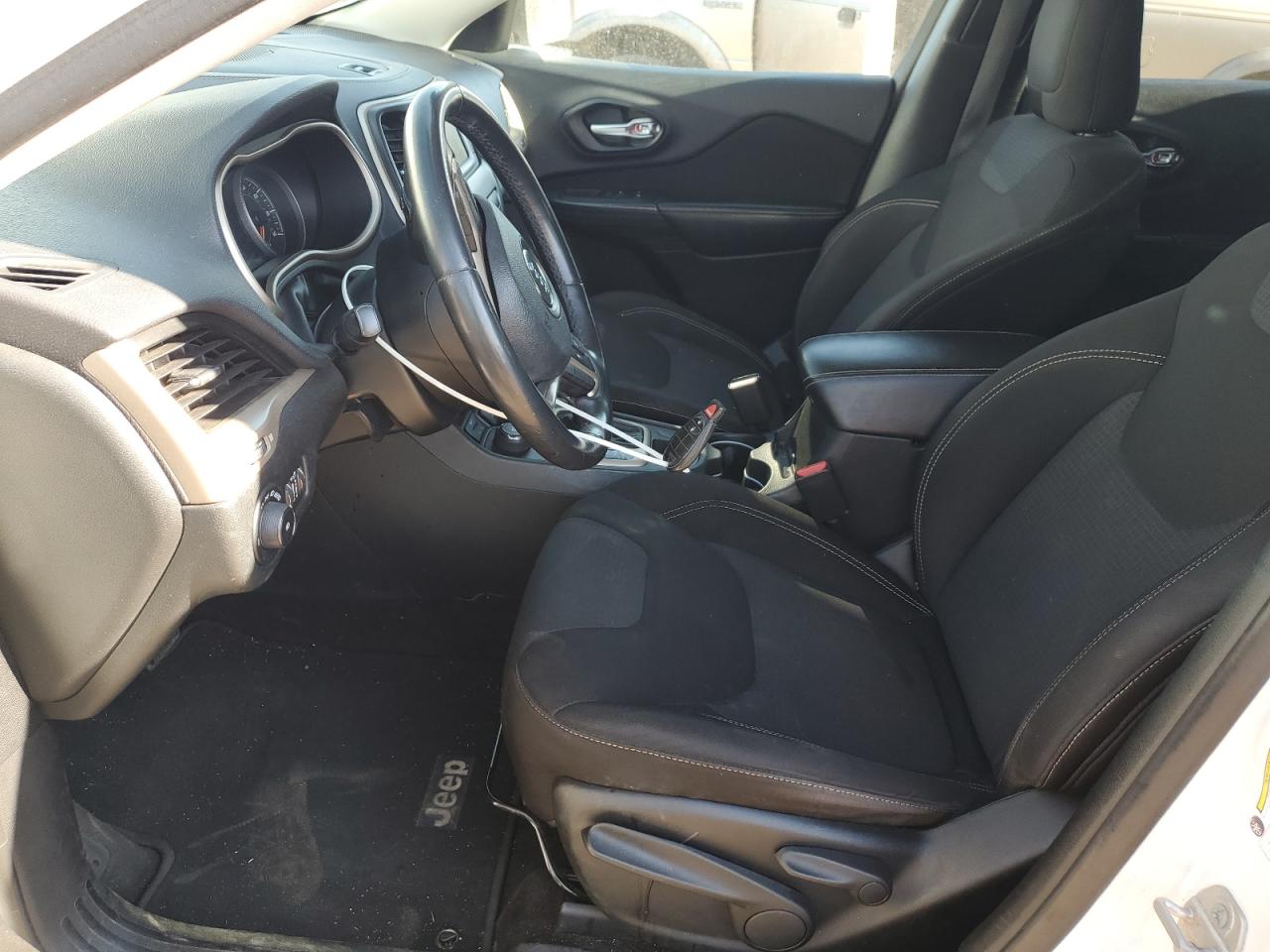 2015 Jeep Grand cher VIN 1C4PJMCB7FW633150 photo 7