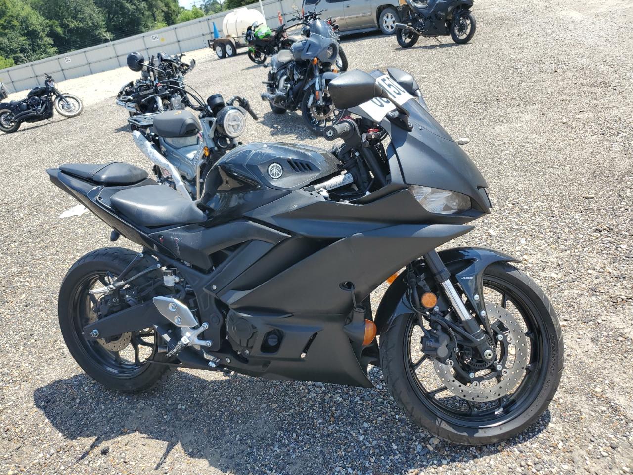 2023 YAMAHA Yzfr3 a VIN MH3RH18Y6PK009527 photo 1