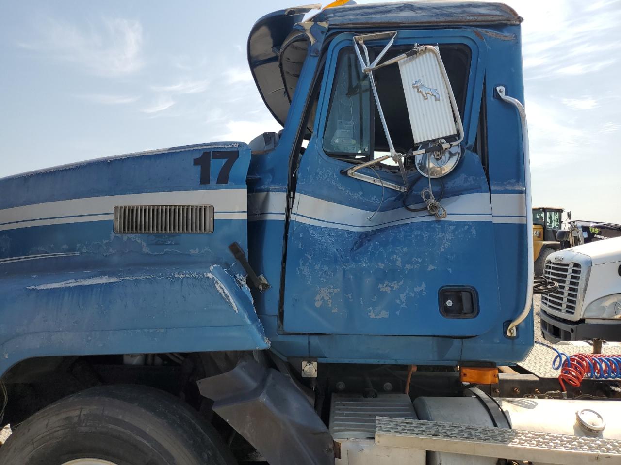 1997 MACK All models VIN 1M1AA13Y8VW073923 photo 9