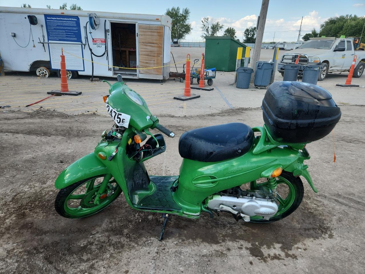 2008 KYMCO Scooter VIN RFBB1A04X8B520286 photo 3