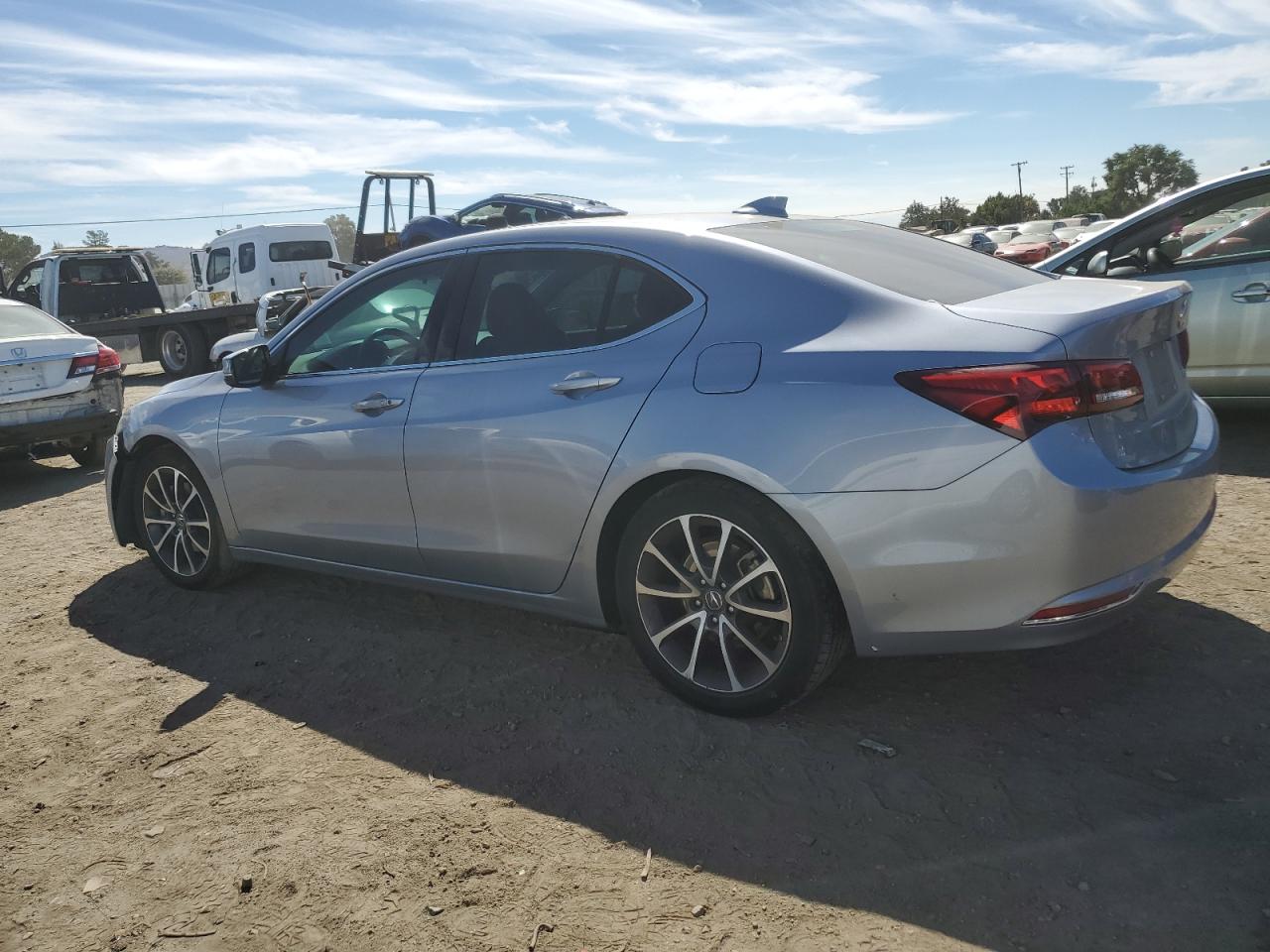 2015 Tlx VIN 19UUB2F59FA017992 photo 2