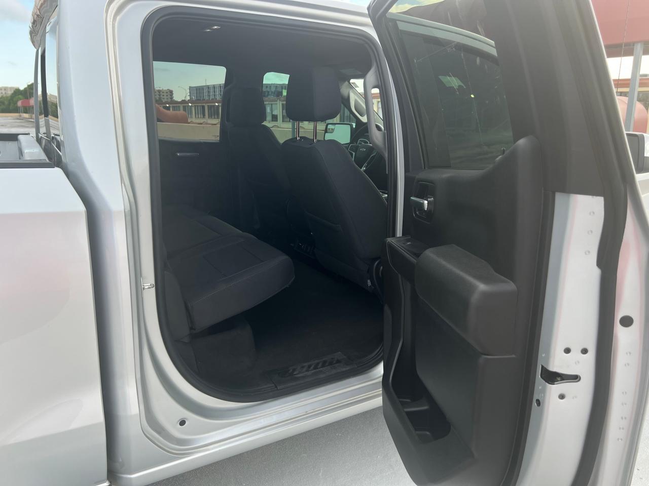2021 Chevrolet All models VIN 3GCUYDET2MG212792 photo 6