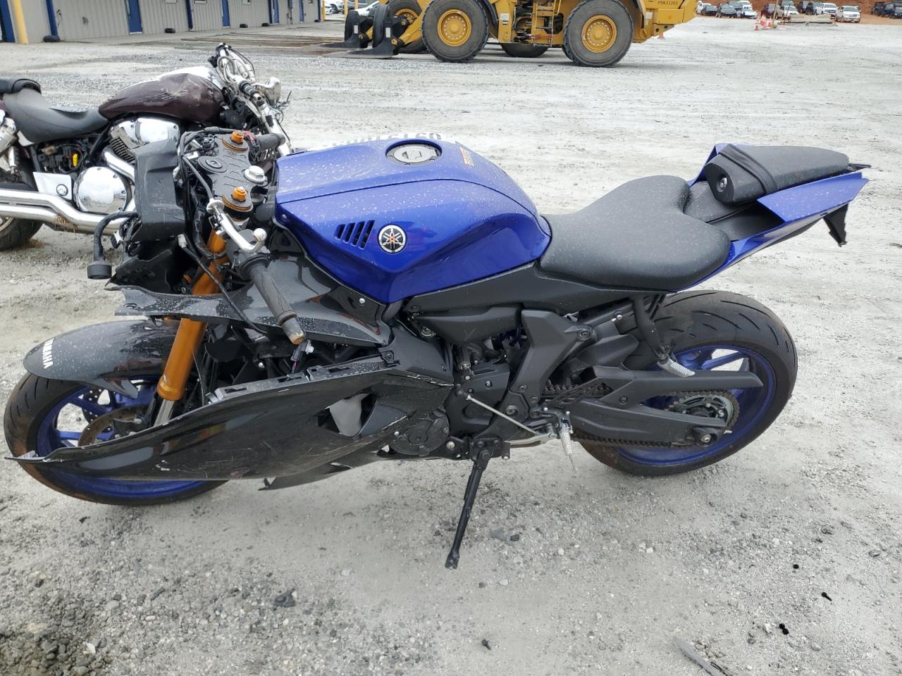 2025 Yamaha Yzfr7 VIN JYARM38E1SA017055 photo 3