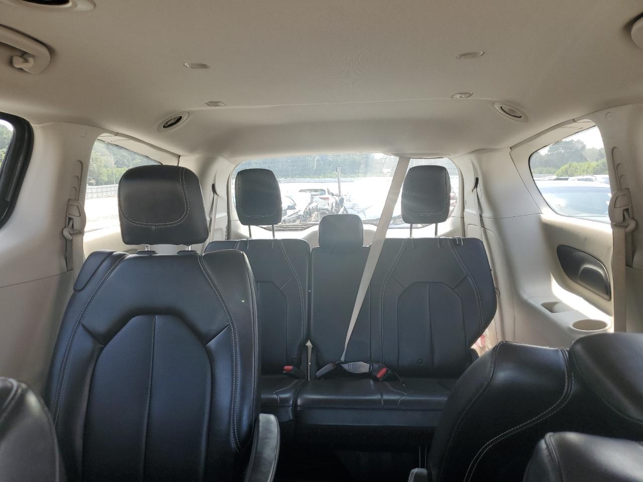 2020 Chrysler Minivan VIN 2C4RC1DG3LR176174 photo 10