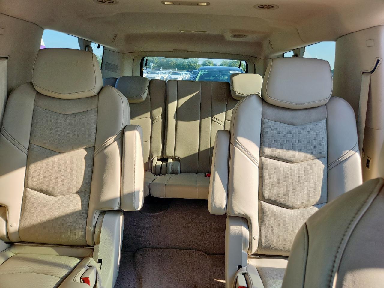 2015 Cadillac Escalade VIN 1GYS4SKJ9FR556059 photo 10