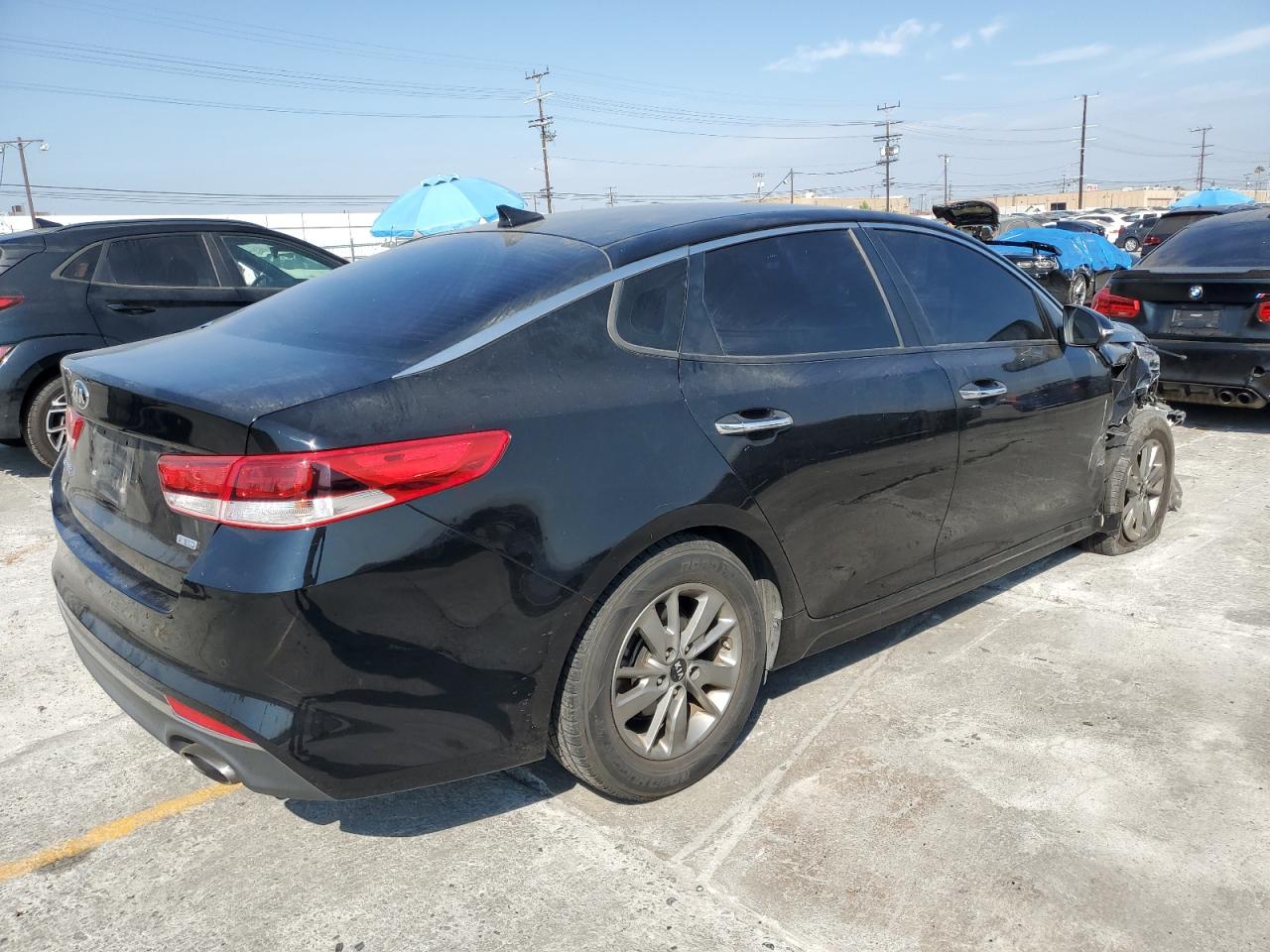 2018 Kia Optima VIN 5XXGT4L10JG213273 photo 3