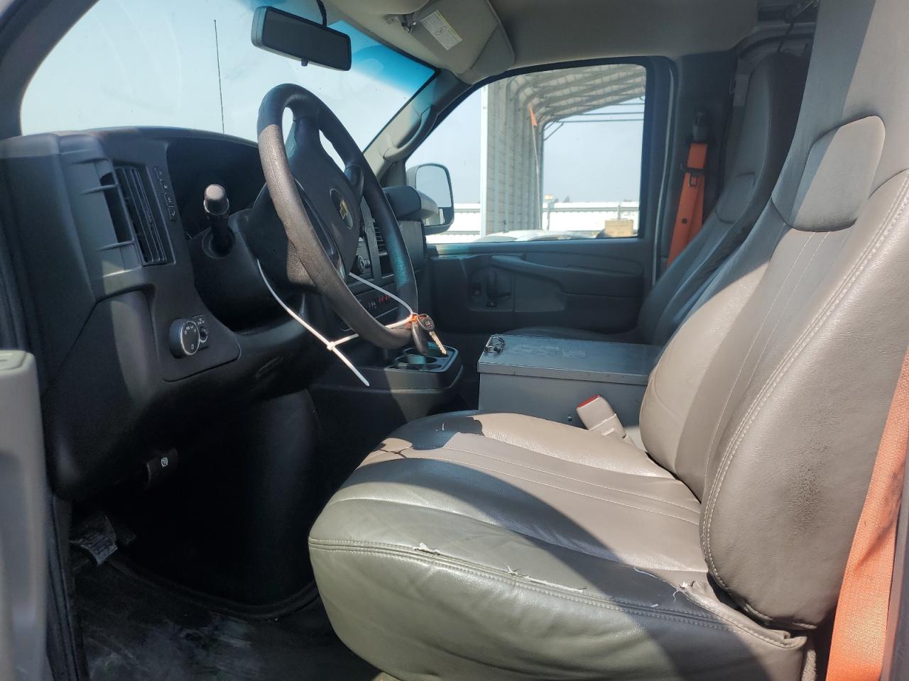 2014 Chevrolet Express VIN 1GCWGFCB7E1113614 photo 7