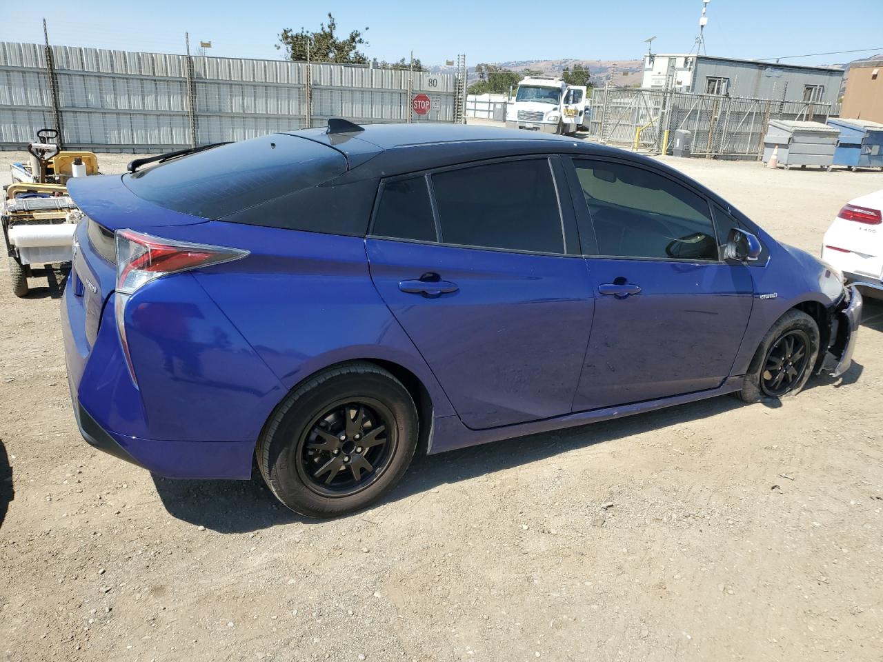 2016 Toyota Prius VIN JTDKBRFU6G3510122 photo 3