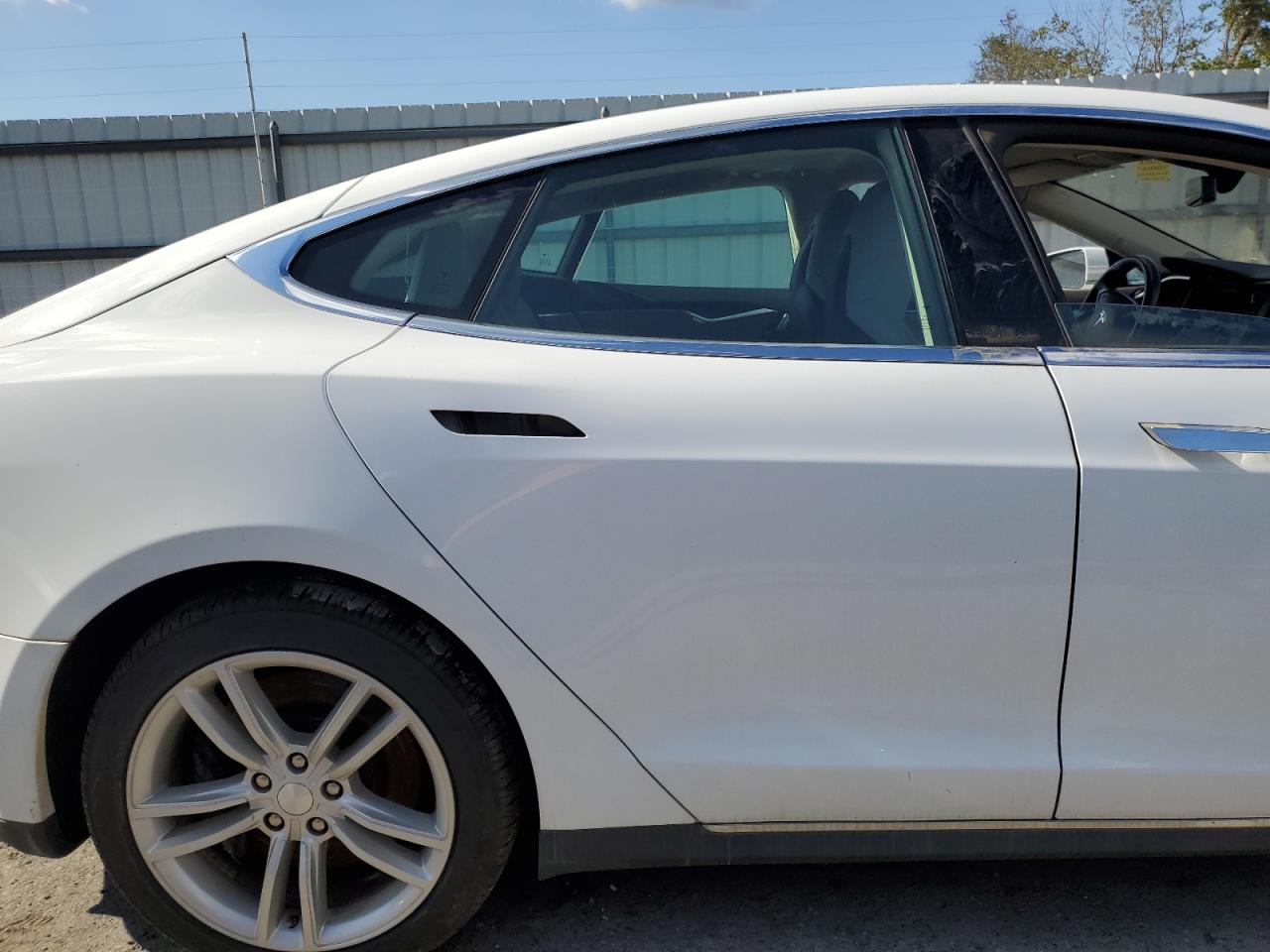 2014 Tesla Model s VIN 5YJSA1H1XEFP55657 photo 10