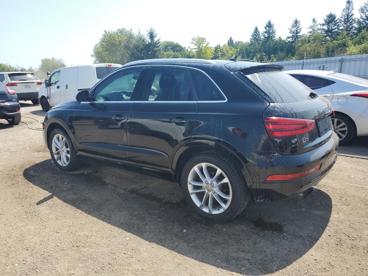 2015 AUDI Q3 VIN WA1GFEFS7FR010722 photo 2
