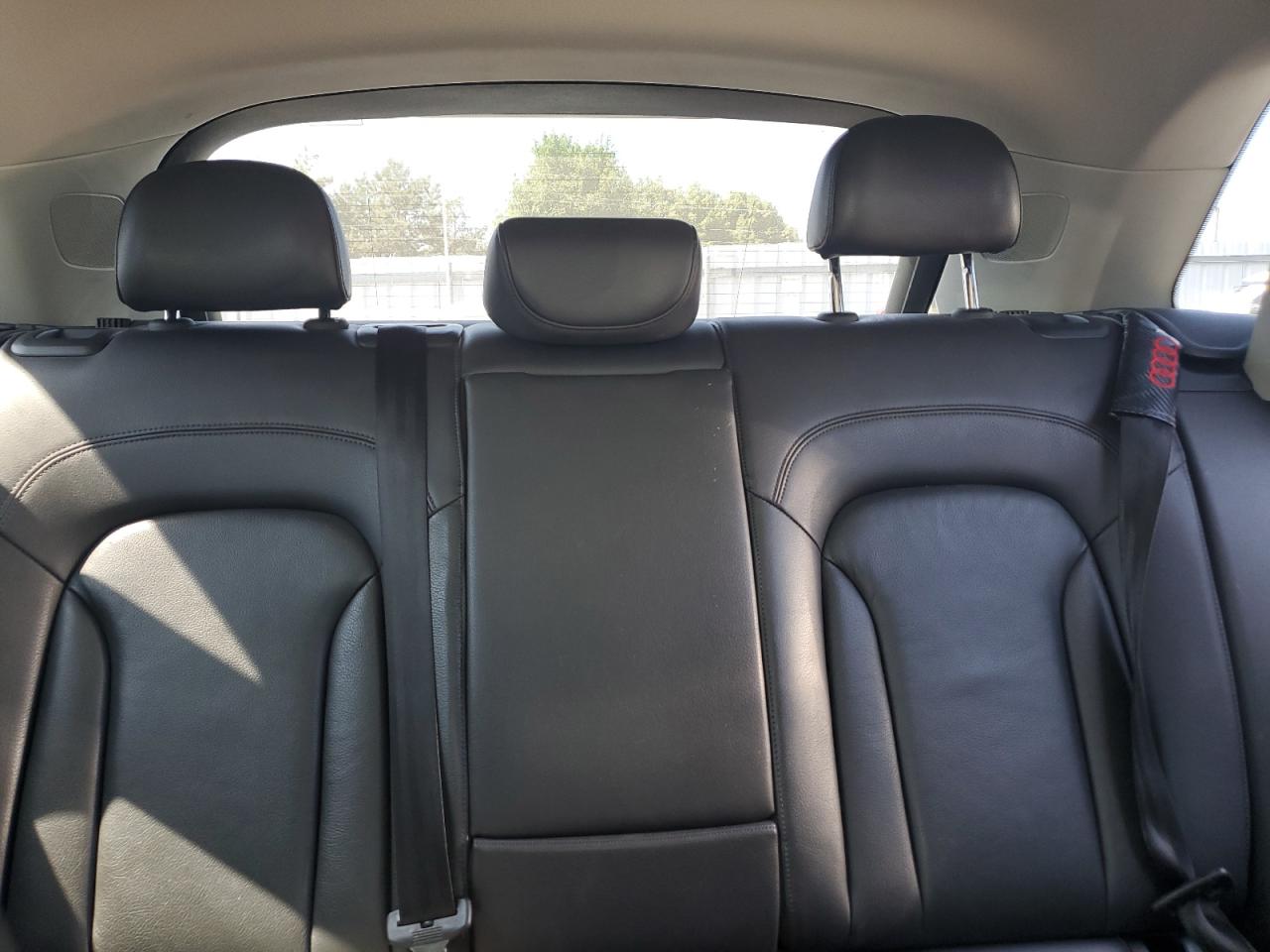 2015 AUDI Q3 VIN WA1GFEFS7FR010722 photo 10
