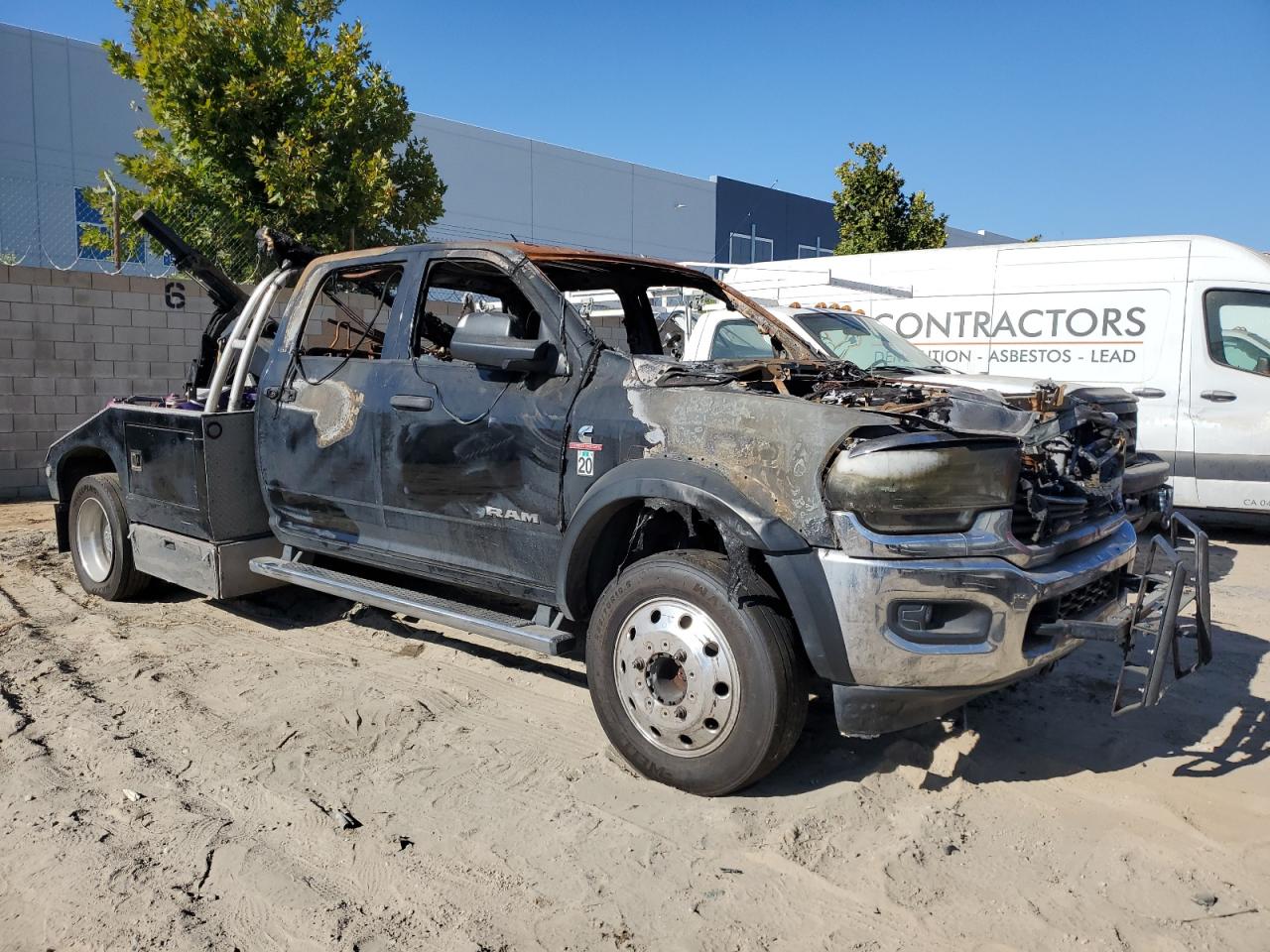2019 Ram All models VIN 3C7WRNELXKG566801 photo 4