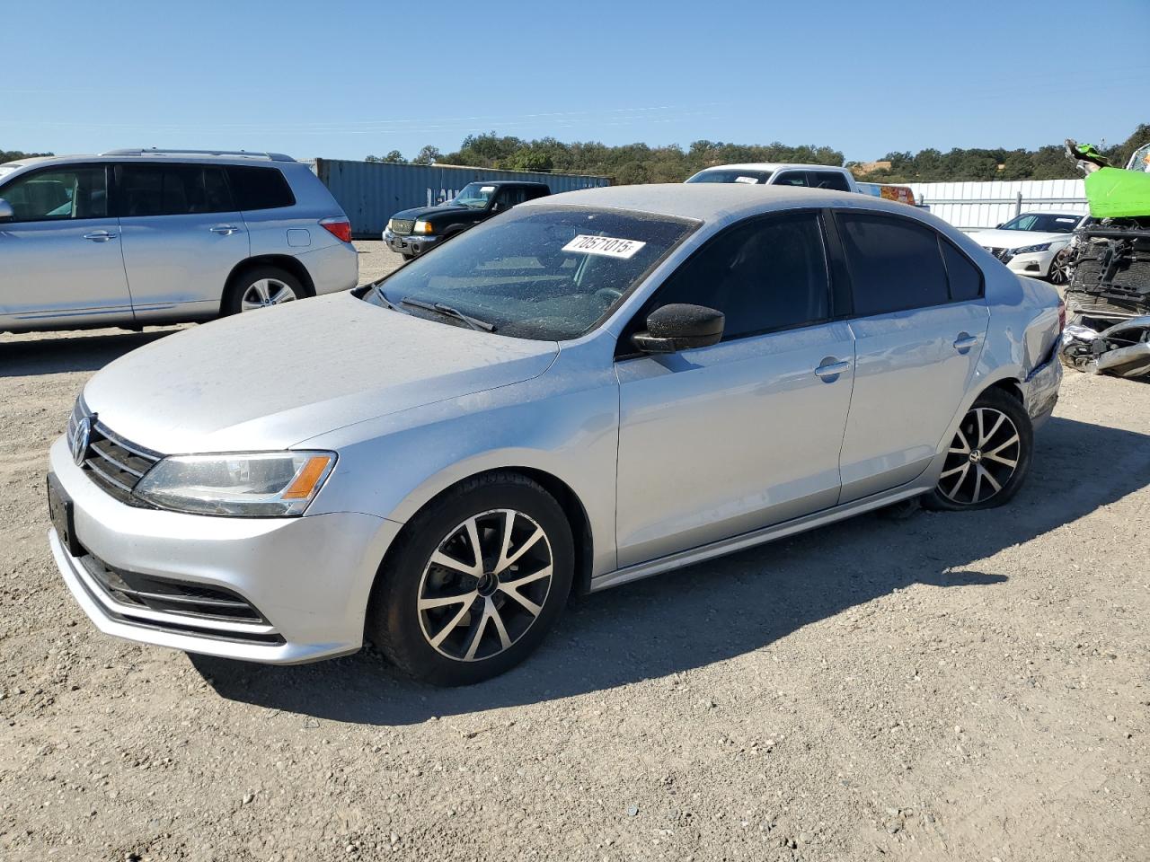 2016 Volkswagen Jetta VIN 3VWD67AJ1GM243756 photo 1
